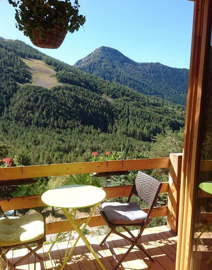 Un Balcon En Montagne Bed and Breakfast Saint-Dalmas Εξωτερικό φωτογραφία