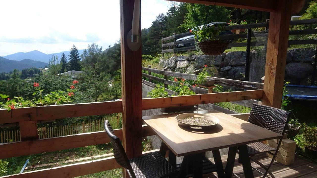 Un Balcon En Montagne Bed and Breakfast Saint-Dalmas Εξωτερικό φωτογραφία